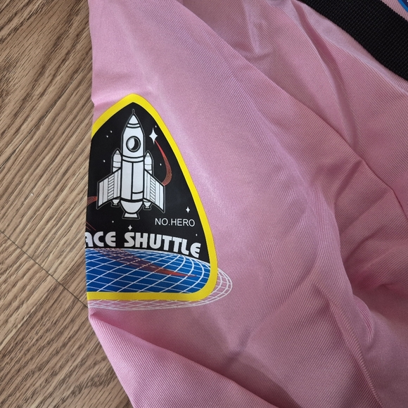 Pink Astronaut Halloween Costume - Picture 4 of 12